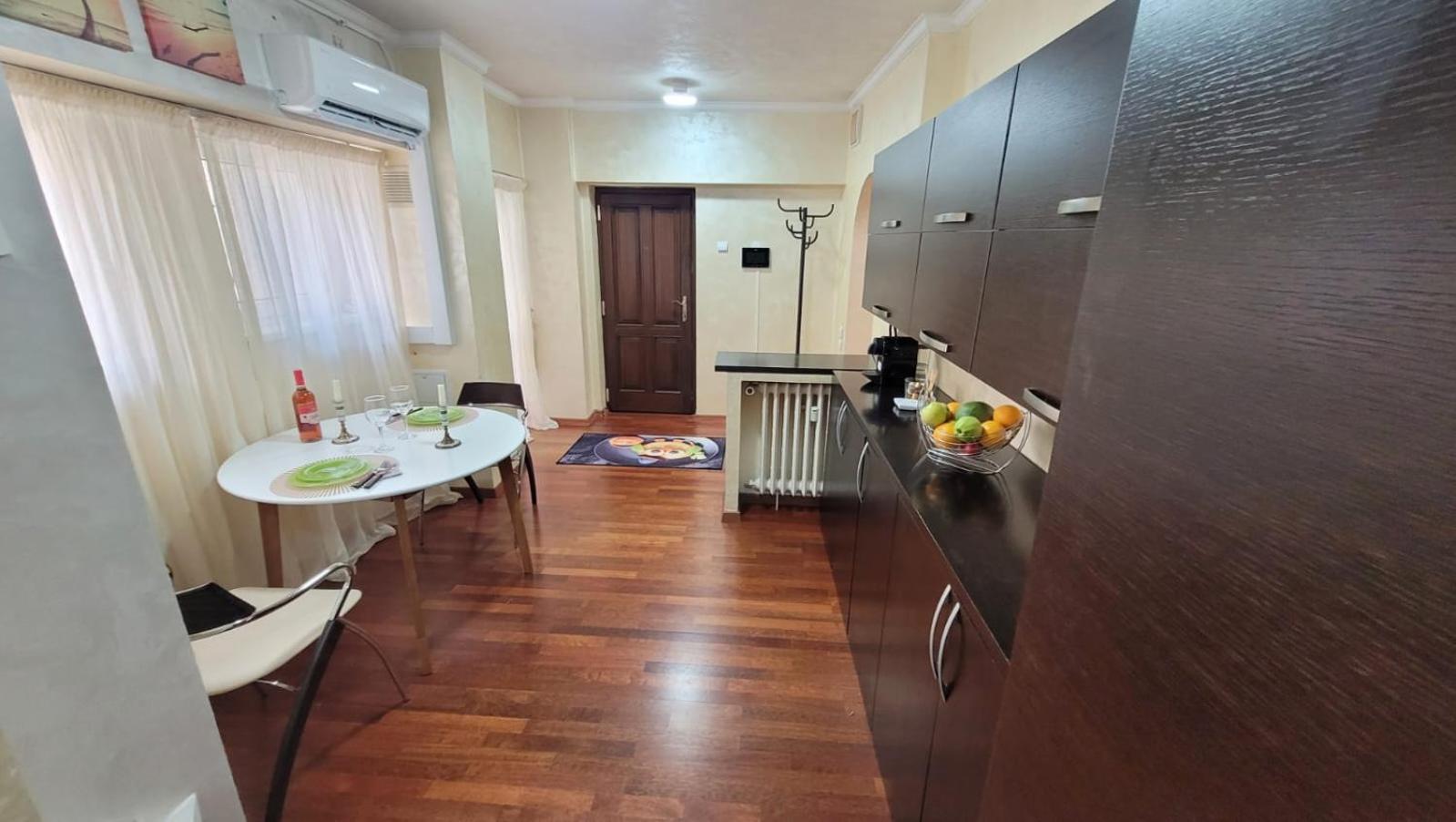 בוקרשט Downtown Top Apartments מראה חיצוני תמונה